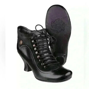 NWT Hush Puppies Ankle Boots Womens Vivianna Victorian Style Heels boots